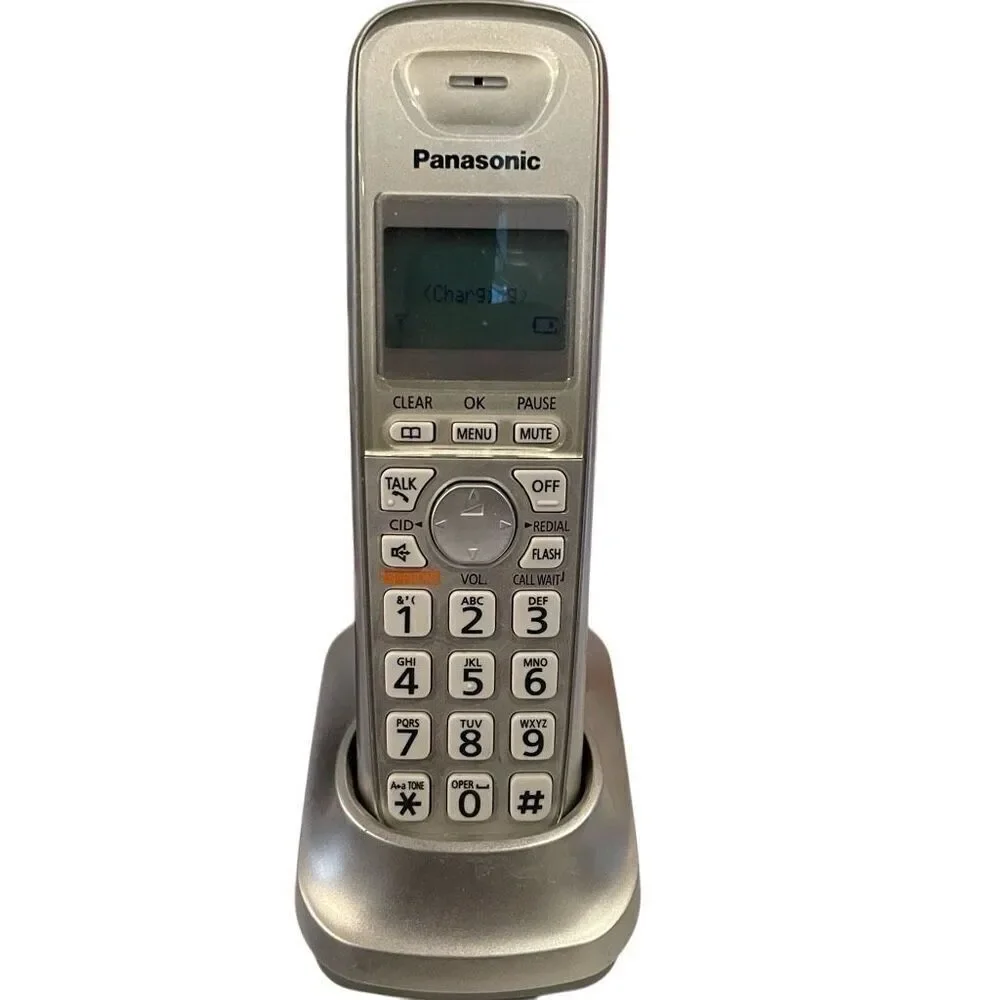 Panasonic Cordless Phone KX-TGA402 3 Handsets with Answering Machine Dect 6 Plus